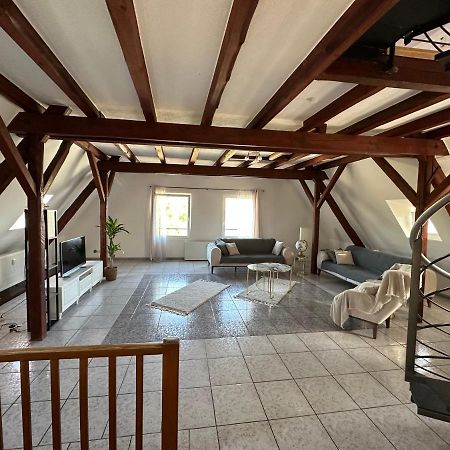 Schöne große Maisonettenwohnung in Weißenthurm Exterior foto